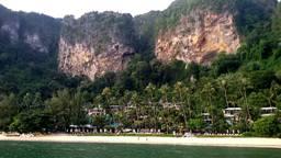 โรงแรม5ดาวไหนที่อยู่บนแผ่นดินไทย(Mainland) ไม่ใช่บนเกาะ แต่รถเข้าไม่ถึง