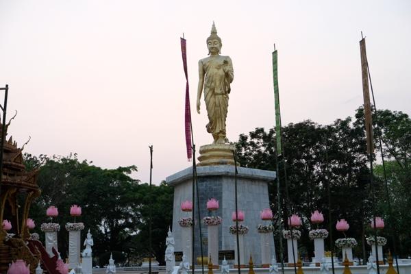 จังหวัดร้อยเอ็ดเมืองน่าเที่ยวแดนอีสาน