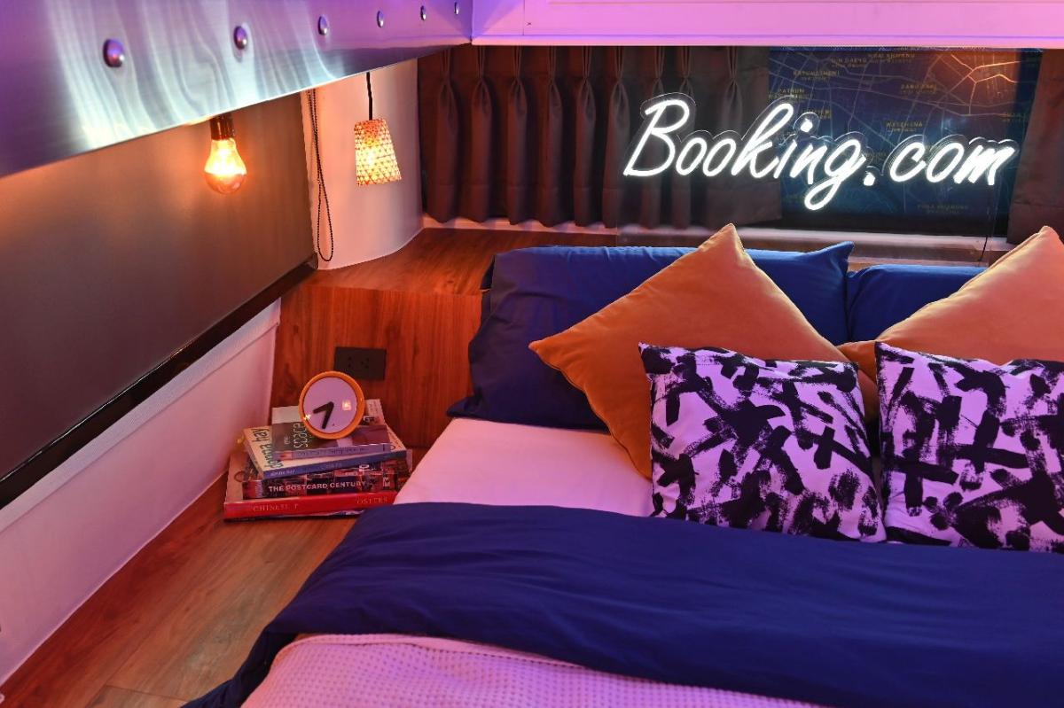 เปิดตัว “Bangkok Booking Bus” รถบัสพักได้หนึ่งเดียวในโลกในไทย